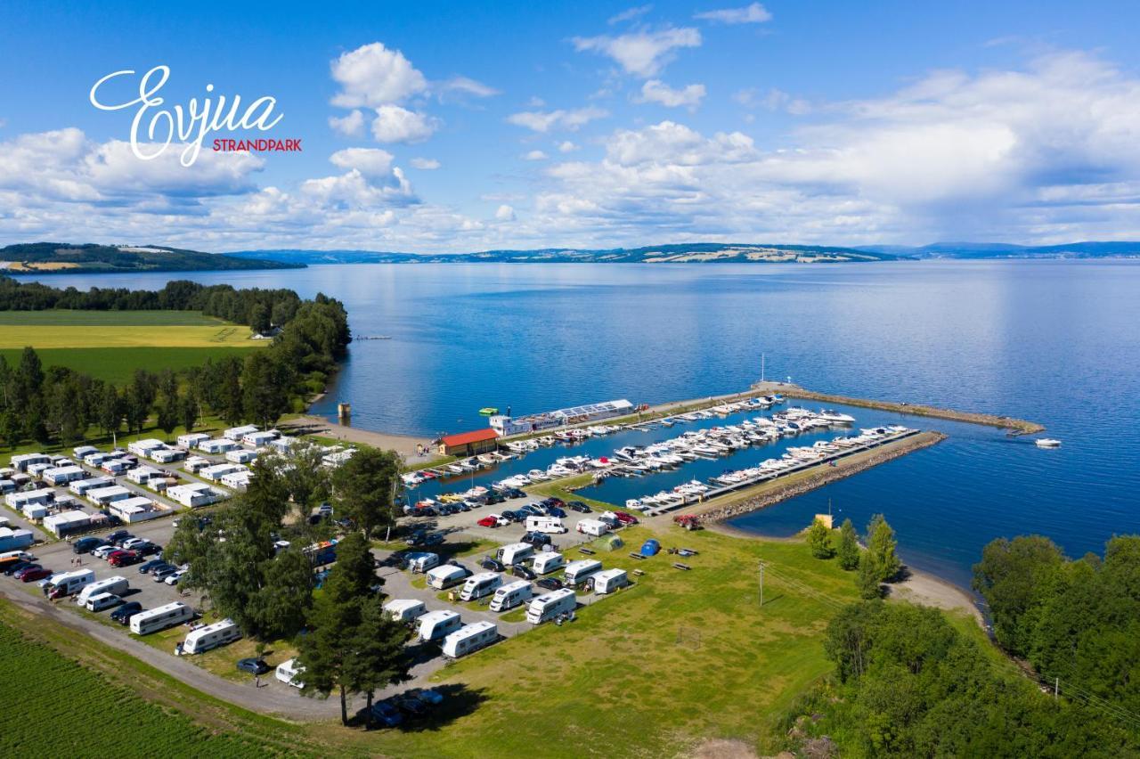 Idylliske Evjua Ved Mjosa Otel Skreia Dış mekan fotoğraf