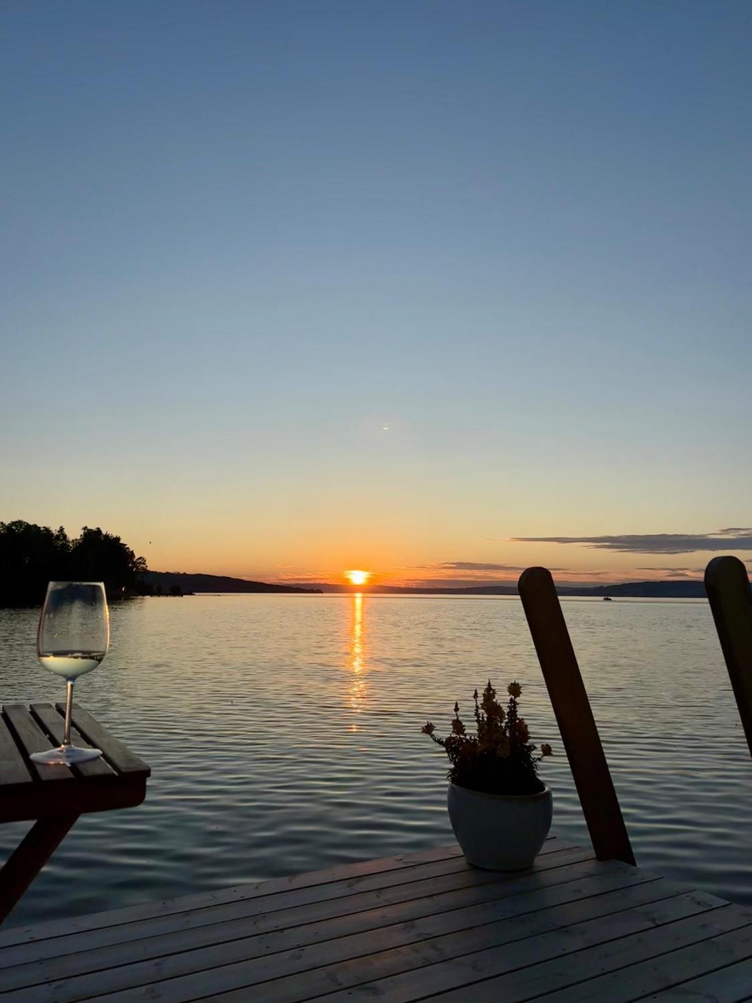 Idylliske Evjua Ved Mjosa Otel Skreia Dış mekan fotoğraf